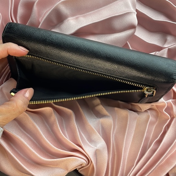 Authentic Prada Saffiano Fiocco Nero wallet in black - Picture 11 of 13